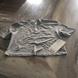 Lulu lemon Ok Hi Tee